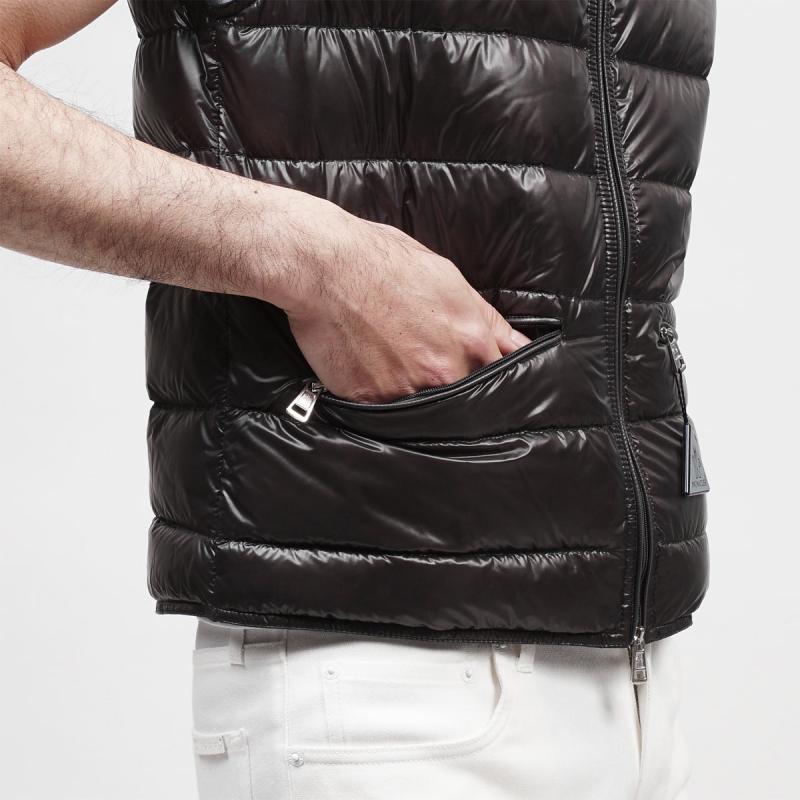 MONCLER GUI