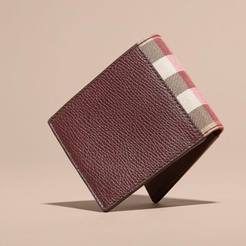 BURBERRY LEATHER WALLET