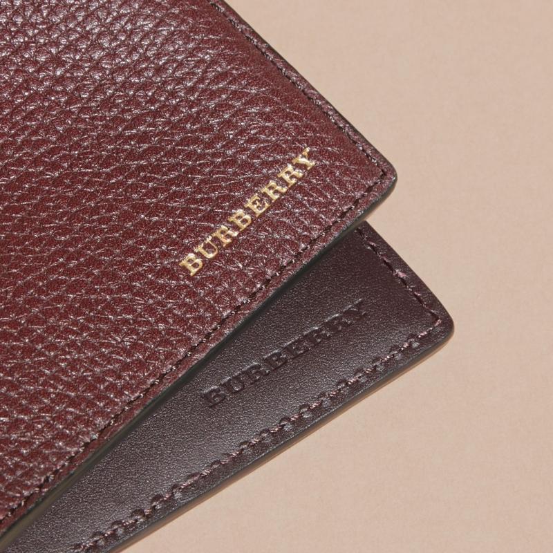 BURBERRY LEATHER WALLET