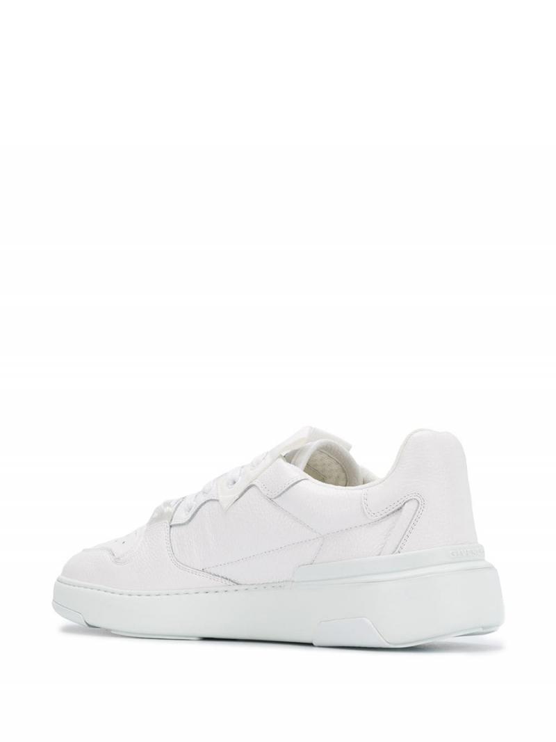 GIVENCHY