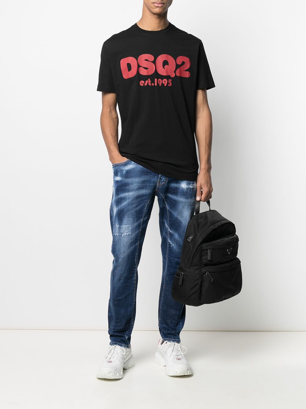 DSQUARED2 logo DSQ2